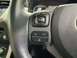 ステアリングスイッチ装備!運転しながら手元でオーディオの操作などができます。