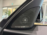 ハーマンカードン・HiFiサウンドシステムになります。