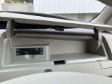 運転席側小物入れスペース