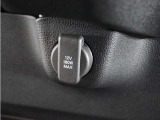 ◆アクセサリーソケット◆ドラレコの電源やスマートフォンの充電等に使用できる便利な電源ソケット!使いやすい場所に装備されています。