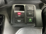 パーキングブレーキはスマートな電子制御式と合わせて渋滞時等にブレーキペダルから足を離しても停車状態を保持してくれるオートブレーキホールド機能で運転が楽になります。スタートはアクセルペダルを踏むだけ
