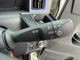 お車のフォグランプは、濃霧が発生し運転が困難に感じる際に使う補助灯としての役割があり運転をサポートしてくれます♪