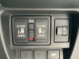 両側電動スライドドア装備です。
