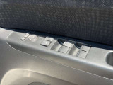運転席ドアスイッチ周辺です。