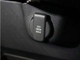 ◆12V電源ソケット◆スマートフォンの充電等にも便利な電源ソケット!使いやすい場所に装備されています。