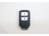 スマートキーはカバンの中やポケットに携帯するだけでドアロックの開閉・エンジンスタートが可能です!