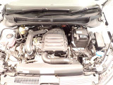 1.0L TSIエンジン搭載!DSGトランスミションとの組み合わせで、爽快な走りを思いのままに楽しめます。