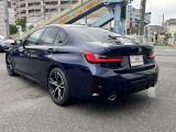 オプションにてカー・ライフのさまざまなリスクのある状況を自動的に記録。運転中はもちろん駐車時まで、愛車とその周囲を監視・記録する基本機能付きドライブレコーダーを取り付け可能でございます。