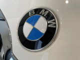 安心のBMW認定中古車は100項目の箇所を徹底的にチェック致します。機械的な箇所や電気系、コンピューターなどをご納車前に点検し、交換基準に達した部品は全て新品に修理返品した後にご納車致します。