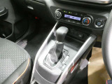 U-CARの販売だけでなく、自動車保険・生命保険・携帯電話の販売も行っております