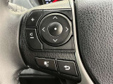 ナビゲーションに視線を移さず、ハンドルから手を離さず、運転に集中したまま手元でオーディオ操作できます♪