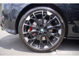 全国納車可能!アフターの最寄りBMW正規ディーラーご紹介いたします♪お問い合わせは大阪BMW Premium   Selection 吹田(無料ダイヤル)0078-6002-613077迄お待ちしております。
