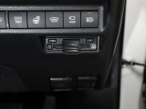 ETC車載器が搭載されているので、高速道路の乗り降りもノンストップで通過できます♪
