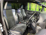 運転席シート廻りは使用感も少なく、良好な状態となっています。丁寧に使われていたことがよくわかりますね。