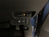 ビルトインタイプの【ETC】で見た目もスッキリ。高速道路の利用にとても便利です。