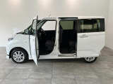 お客様にぴったりなおクルマをお選びいただけますように様々な展示車をご用意致しております!ダイハツの軽自動車だけではなく、他メーカー車やコンパクトカー・ミニバンなども数多く取り揃えております!