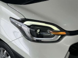 LEDヘッドライトです。デザイン性がよくとても明るいので、夜間の走行や悪天候でも安心です。しかも長寿命!