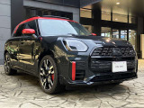MINI専門のメカニックが、100項目にも上るポイントを徹底的にチェック。交換基準に達した部品があれば、交換整備の後にお客様へご納車致します。