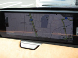 マツダコネクトの12.3インチワイドセンターディスプレイです。『Android Auto』『Apple CarPlay』や独自のコネクテッドサービスに対応したインターフェイスシステムです。
