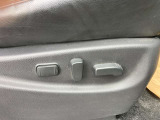 運転席パワーシート(スライド、リクライニング、リフター)です。
