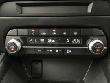 エアコンはオートエアコンです☆快適な空間で運転していただけます☆