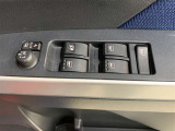 パワーウインドウスイッチ、いたずら防止・挟みこみ防止に、ウインドウロックスイッチを使用ください。便利な電動可倒式ミラースイッチ