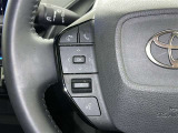 ステアリングスイッチ装備!運転しながら手元でオーディオの操作などができます。