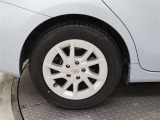 タイヤサイズは205/60R16です。