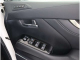 操作性が良い、運転席ドアスイッチ!