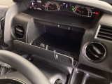 運転席側 収納
