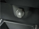 ◆12V電源ソケット◆スマートフォンの充電等にも便利な電源ソケット!使いやすい場所に装備されています。