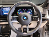 『運転』に対するBMWのこだわりはメーターパネルにも表れております。視野性の良いメーターパネルは疲労感の軽減と、運転の楽しさをもたらしてくれます。