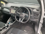 運転席・助手席シートヒーターです。寒い冬も快適です。