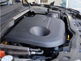 1.5L P300e PHEVならではの、モーターによるスムーズな加速とガソリンエンジンの力強さ。SUVらしい安心感のある走りと、PHEVならではの軽快な走行フィールを楽しめます。