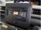 日常のドライブも楽しくしてくれるオーディオ搭載☆ AV機能:AM/FMラジオ・CD・AUX