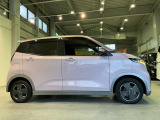 日産ディーラーならではの経験豊富な整備士が、お渡し前にきっちりと車検整備をさせていただいております。またお渡し後1ヶ月もしくは1000kmで、無料の点検整備を実施させていただきます。