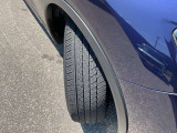 タイヤサイズは255/60R18です!各タイヤメーカー取扱いしております。お買い換えの際もご相談ください。