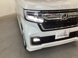 【LEDヘッドライト】ディスチャージヘッドライト(HID)と同等の明るさで、夜道や雨天走行が明るく視界良好!!