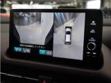 ◆マルチビューカメラシステム◆運転席から見づらい前後左右を、ナビ画面の映像で確認。見通しの悪い交差点や狭い道でのすれ違い、駐車などをサポートします。
