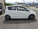 車両、磨きコーティング済みで目立つ傷凹みなく、全体的に艶があり大変キレイで良好なコンディションです。