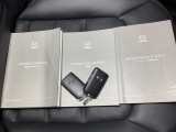 取り扱い説明書・整備手帳・スペアキーが揃ってますので安心です。前の使用履歴も分かれば安心感もアップ!コレがディーラー購入のメリットです!