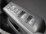 運転席操作部スイッチの画像です。