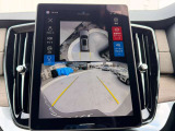 ◆360&deg;ビューカメラ『車載のカメラを駆使し、車を真上から見下ろしている映像に変換、センターディスプレイに表示させ、安全な駐車をサポート。縦列駐車や狭い場所への駐車に大きく役立ちます。』