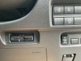 ナビ連動ビルトインETC2.0車載器付きです。納車の当日からご利用いただけます。◎掲載後すぐに販売が決まってしまう場合もございますのでご来店前にお電話でご予約を頂ければ幸いです。