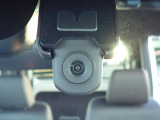 ◆【ドライブレコーダー】映像・音声などを記録する自動車用の装置です。もしもの事故の際の記録はもちろん、旅行の際の思い出としてドライブの映像を楽しむことができます。
