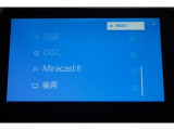 ディスプレイオーディオを装備。スマホとクルマをつなぐことで、これまでのナビに加えて、いろんなサービスが楽しめます。