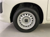 タイヤサイズは 155/80 R14 です。