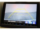 バックカメラが装備されており、後方の安全確認はもちろんのこと狭い場所での駐車や雨の日・夜間など視界の悪いコンディションでのストレスの軽減にもなります!