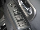 ◆パワーウィンドウスイッチ◆運転席から全席の窓の開閉操作を行うことが出来いつでも換気ができます!