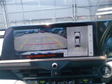 バックガイドモニターで、後方を確認しながら安心して駐車することができます。運転初心者も熟練者も必須の機能ですよ!